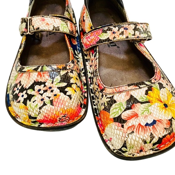 Multi Colorful Algeria - Picture 7 of 9